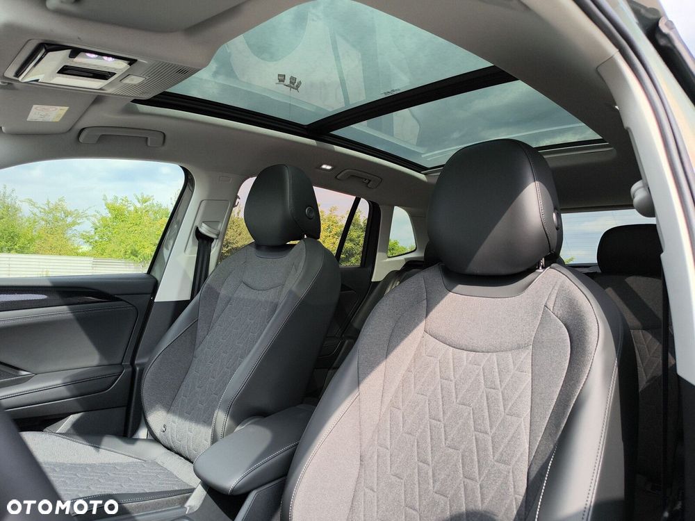 Volkswagen Tiguan - 12