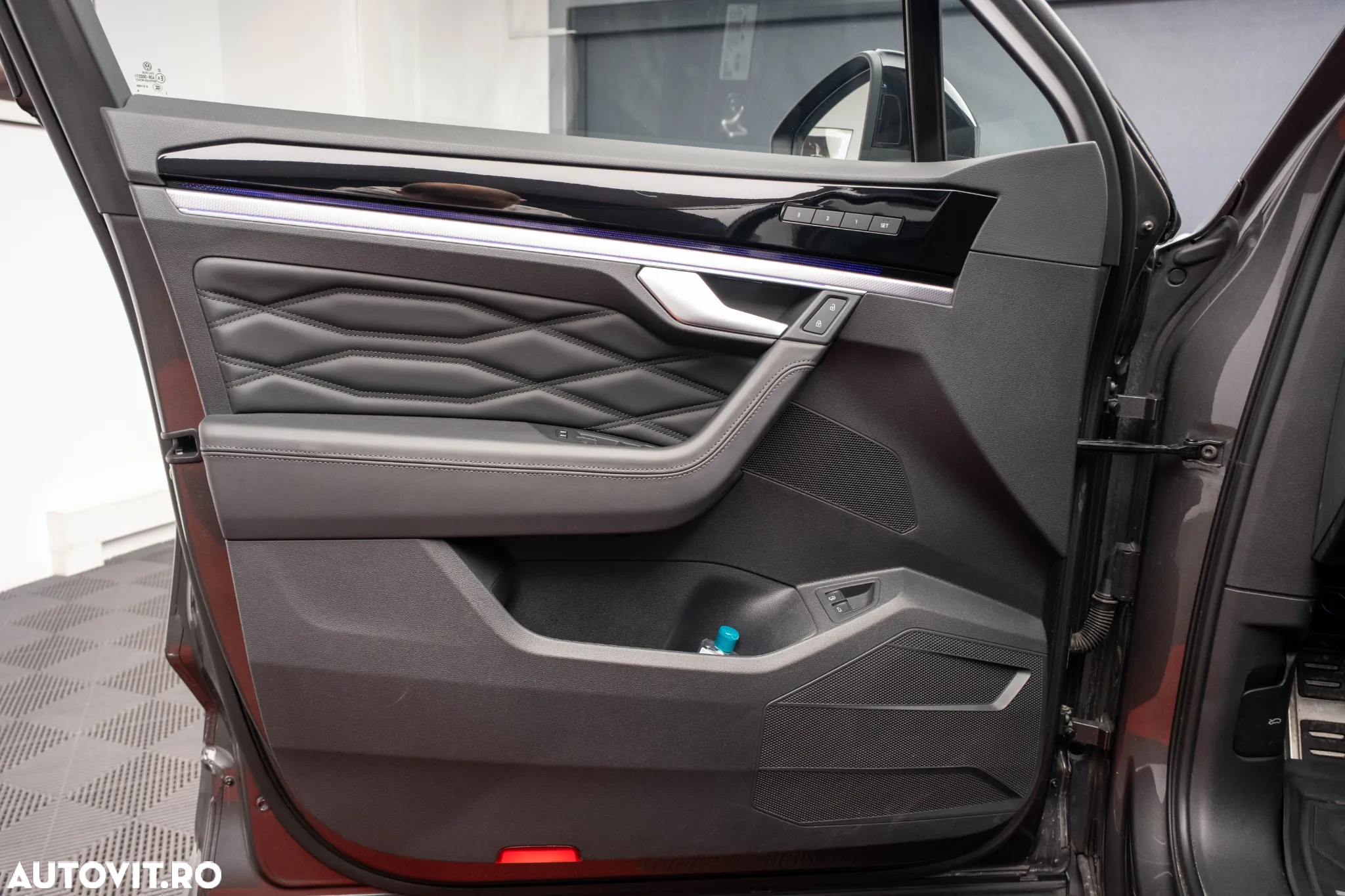 Volkswagen Touareg V6 TSI eHybrid PHEV R - 35