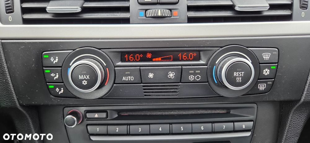 BMW Seria 3 320d - 22