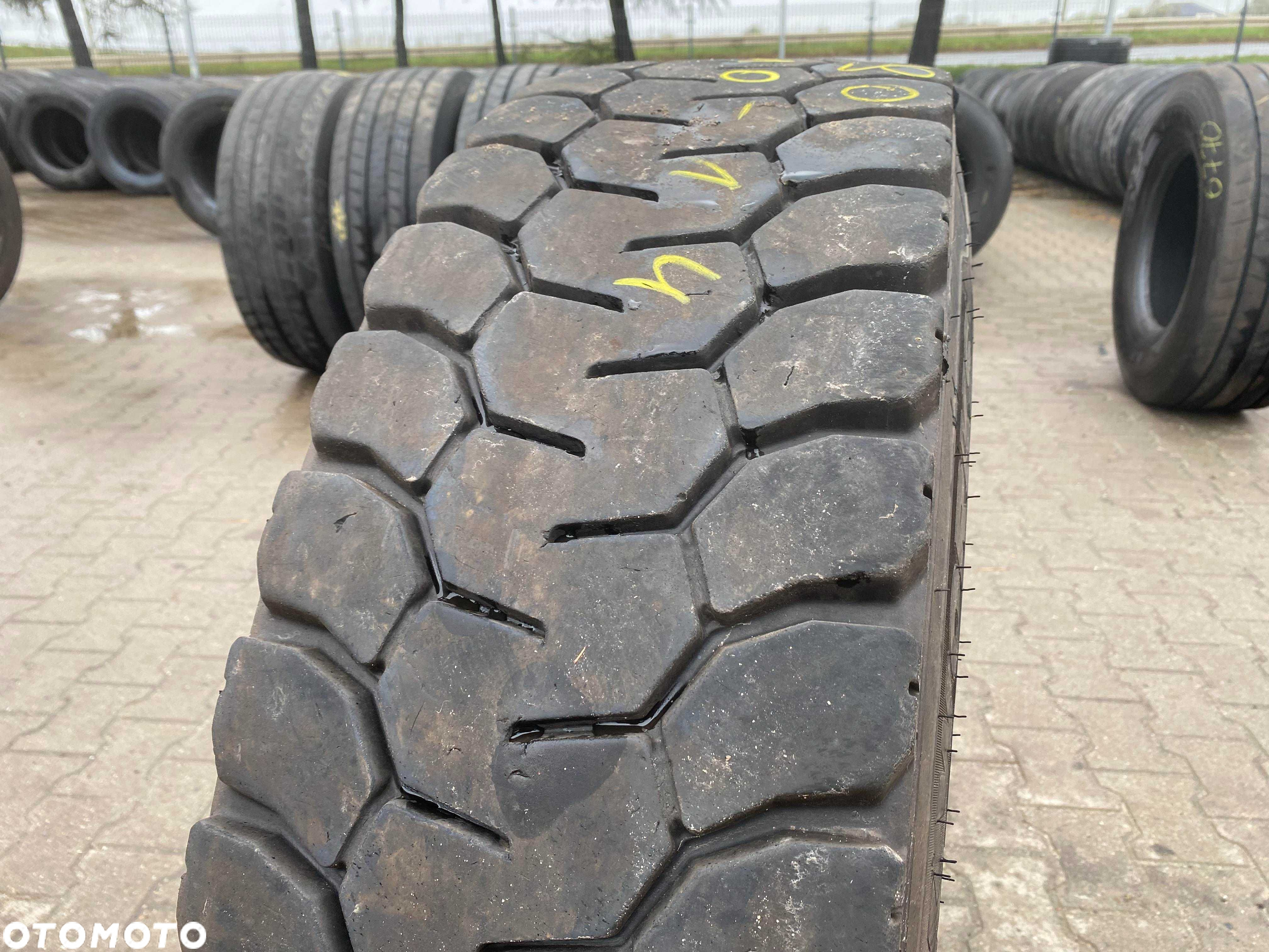 13R22.5 Opona MICHELIN X WORKS D 10-14mm Napęd XWORKS - 2