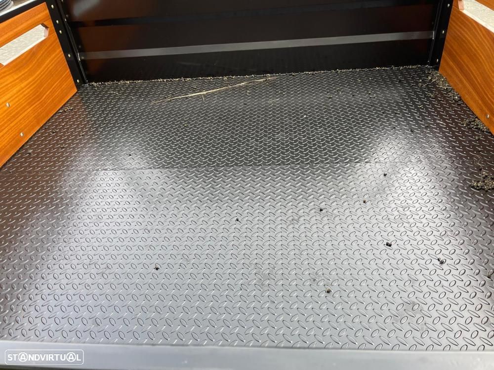 Toyota Hilux HILUX 2.4D 4WD (150CV) - 10