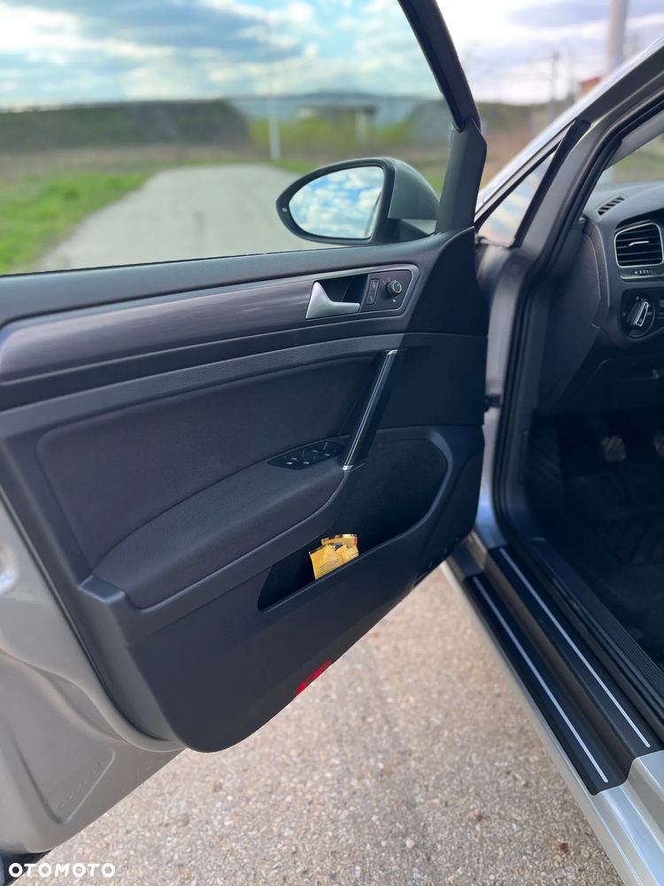 Volkswagen Golf 1.4 TSI BMT Comfortline - 9