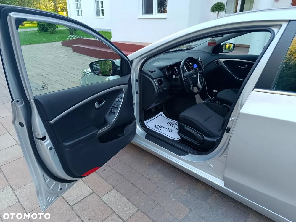 Hyundai i30 i30cw 1.4 CRDi Trend - 24