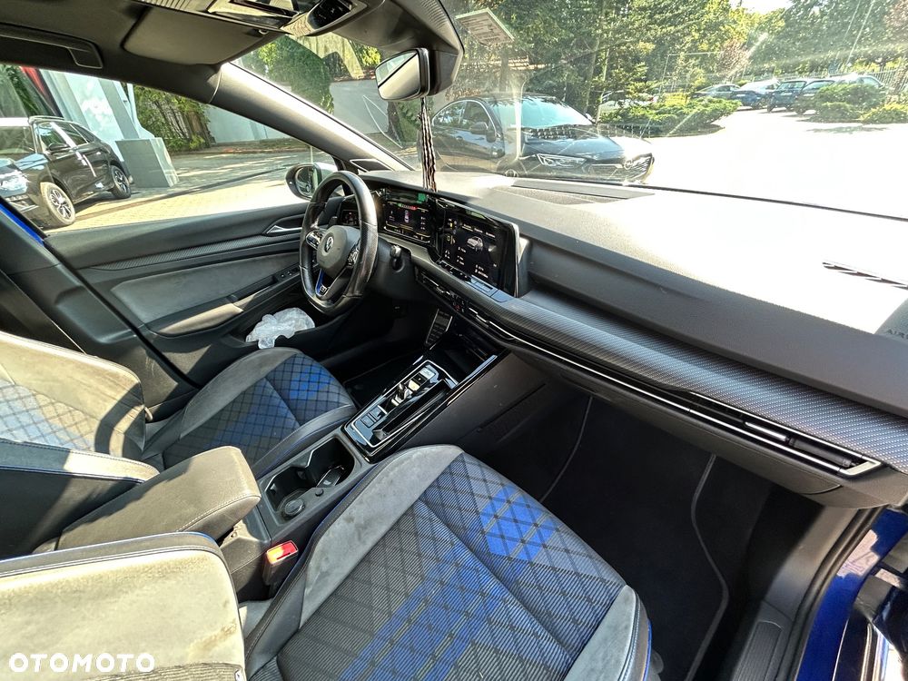 Volkswagen Golf - 20