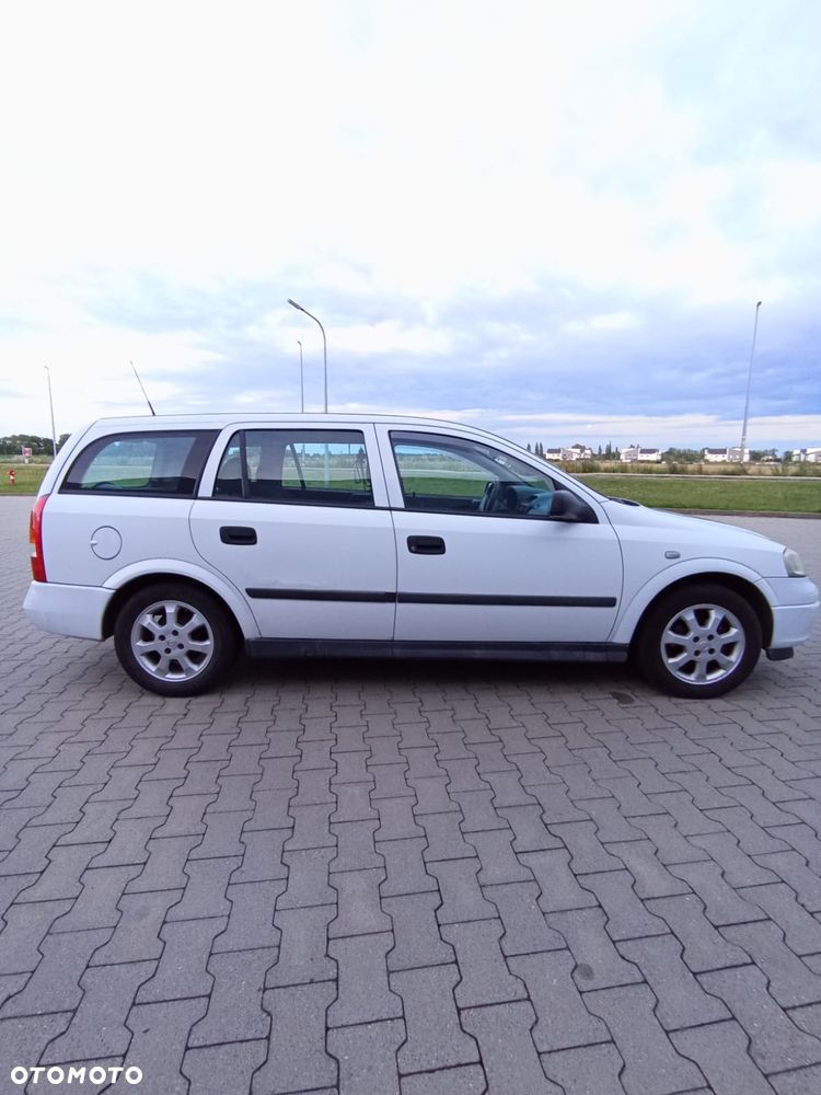Opel Astra - 4