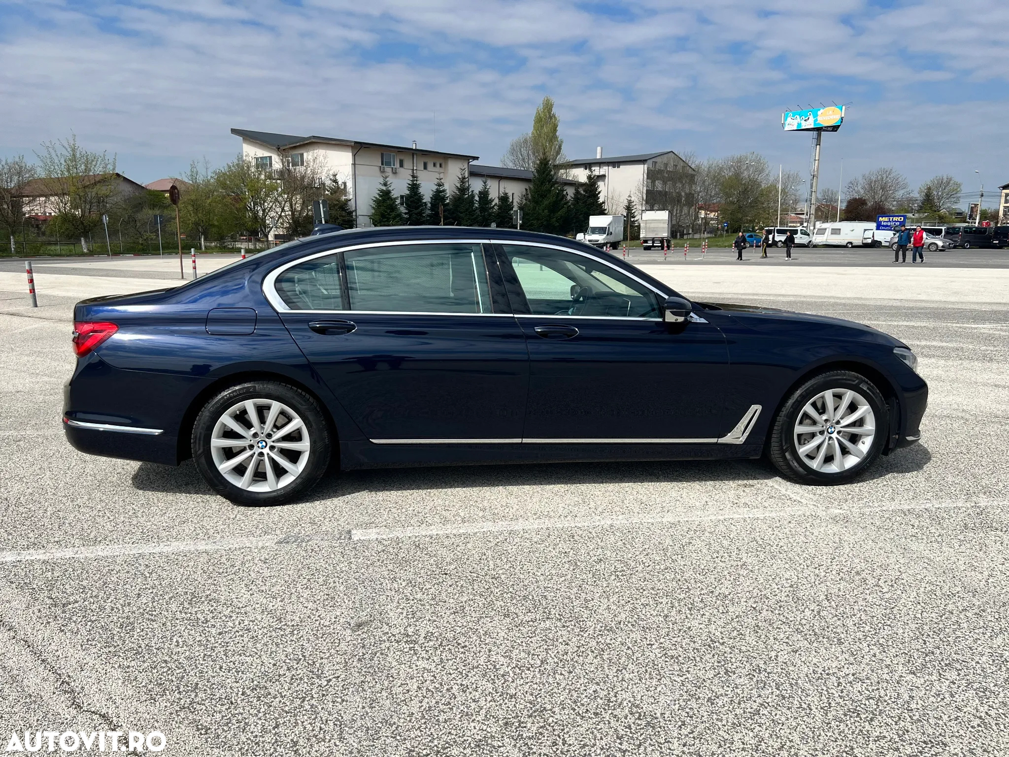 BMW Seria 7 750Ld xDrive - 36