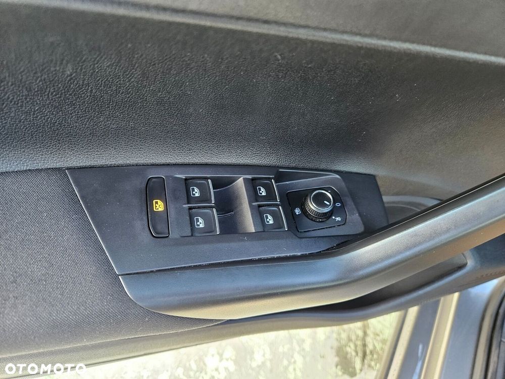 Volkswagen Polo 1.0 TSI Comfortline - 24