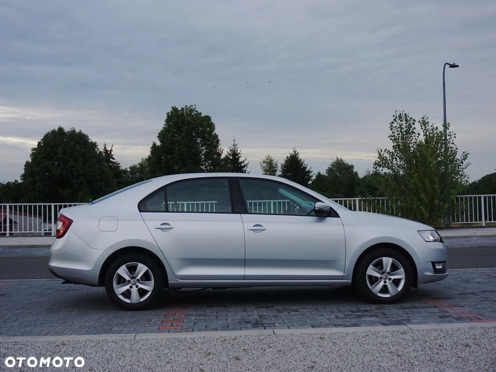 Skoda RAPID 1.0 TSI Style - 11