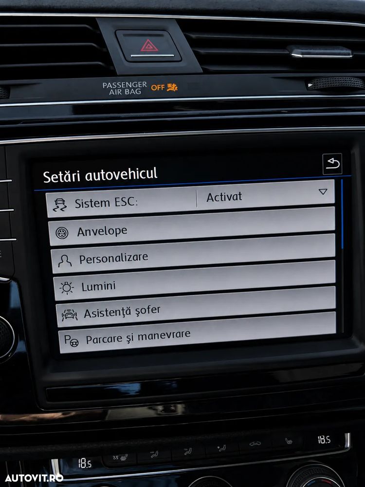 Volkswagen Touran 2.0 TDI DSG Highline - 10
