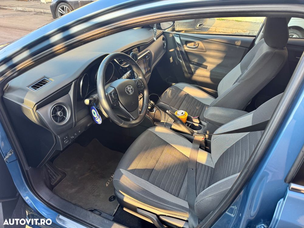 Toyota Auris - 6