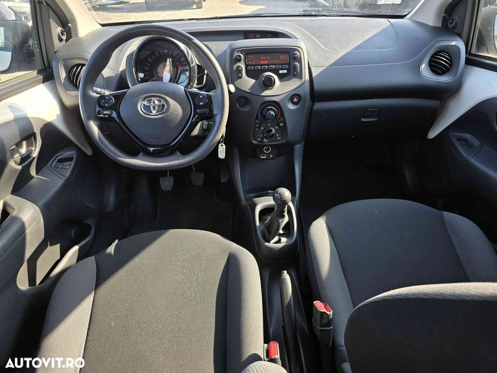 Toyota Aygo - 11