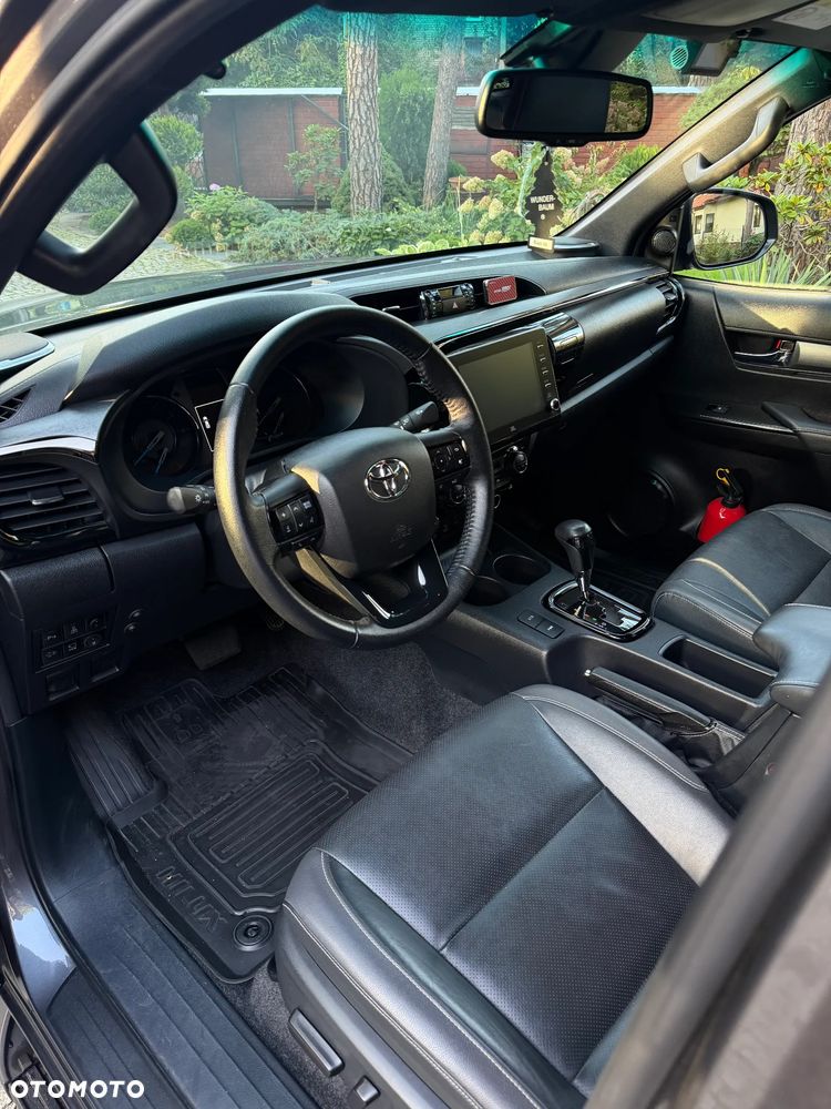 Toyota Hilux 2.8 D-4D mHEV Double Cab Invincible 4x4 - 7