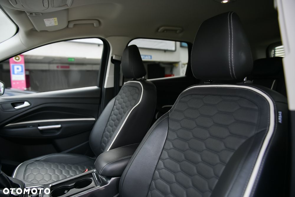 Ford Kuga Vignale 2.0 TDCi AWD - 19