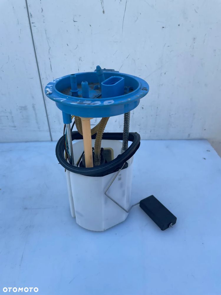 Pompa paliwa vw Golf V Audi A3 8P 1.4 1.6 1.8 1K0919051BH