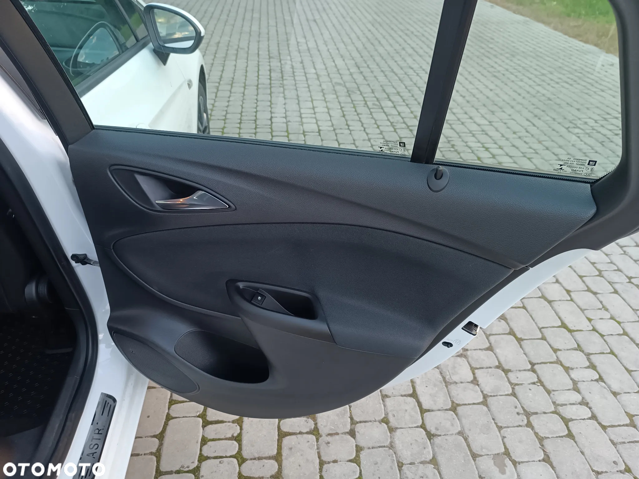 Opel Astra 1.4 Turbo Sports Tourer Dynamic - 19