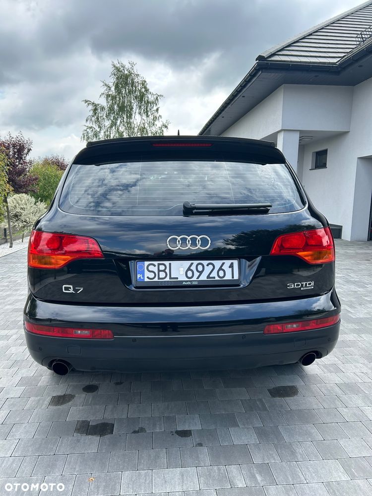 Audi Q7 - 6