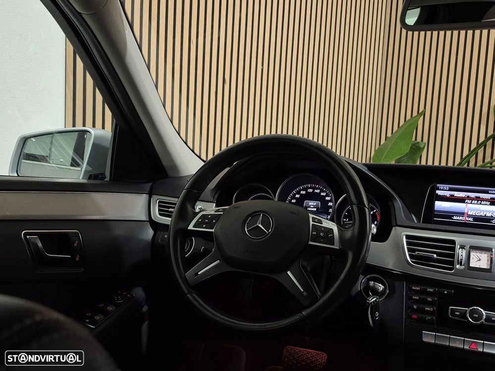 Mercedes-Benz E 300 Bluetec Hybrid Avantgarde - 14