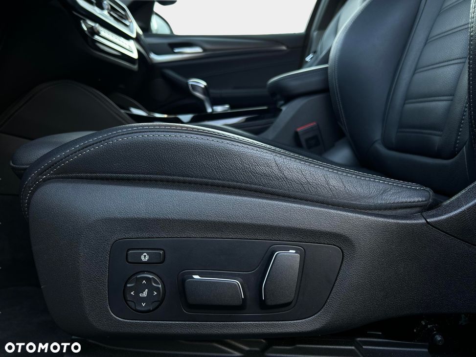 BMW X4 xDrive20d mHEV M Sport sport - 20