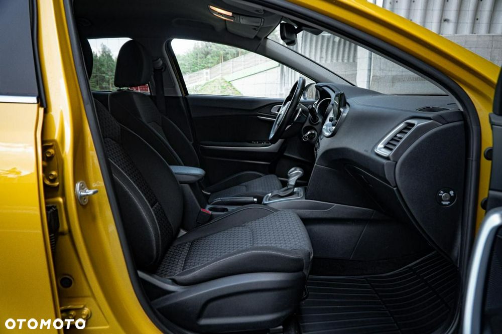 Kia XCeed - 39