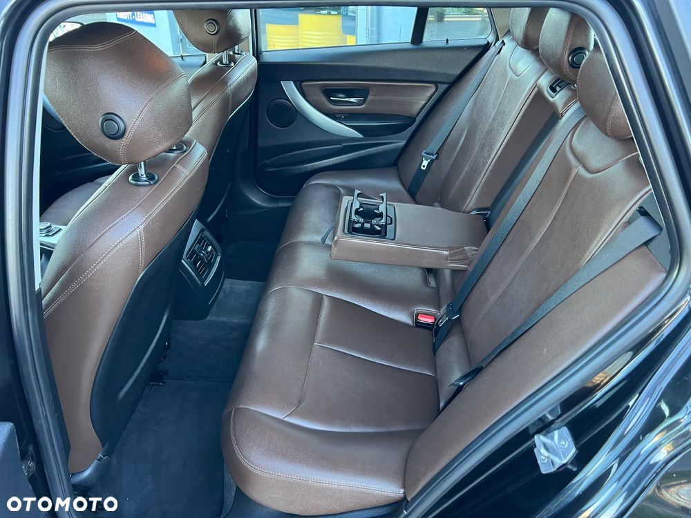 BMW Seria 3 318d Luxury Line - 18