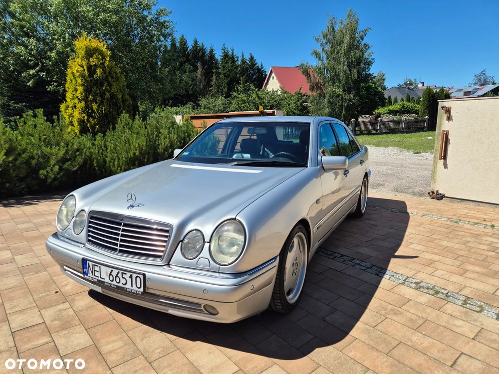 Mercedes-Benz Klasa E - 9