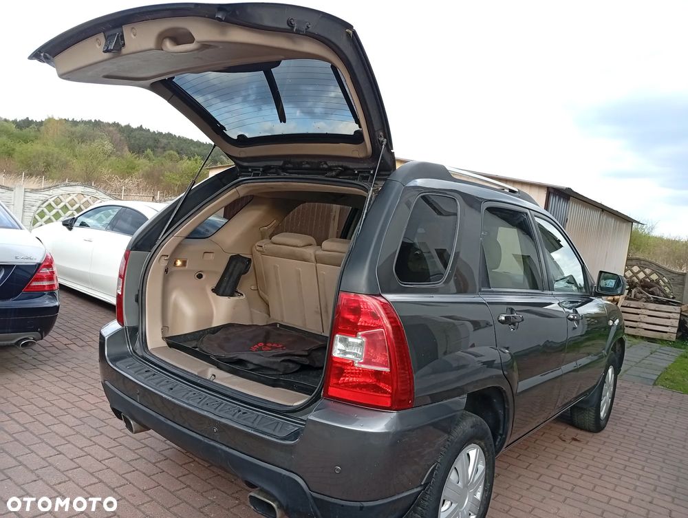 Kia Sportage 2.0 Tour - 8