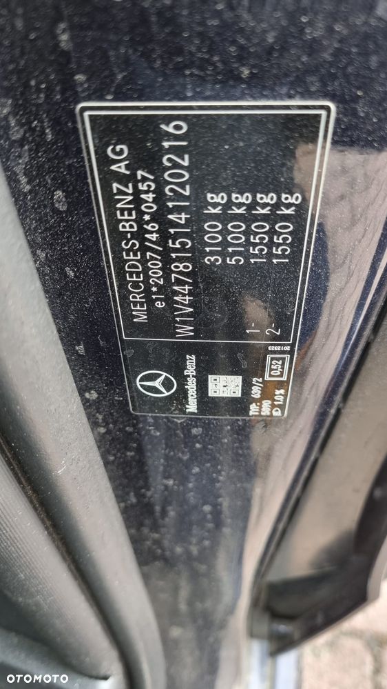 Mercedes-Benz Klasa V 300 d Extralang 9G-TRONIC Avantgarde Edition - 16