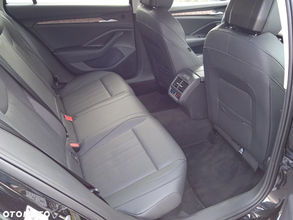 Skoda Superb 2.0 TDI SCR 4x4 L&K DSG - 15