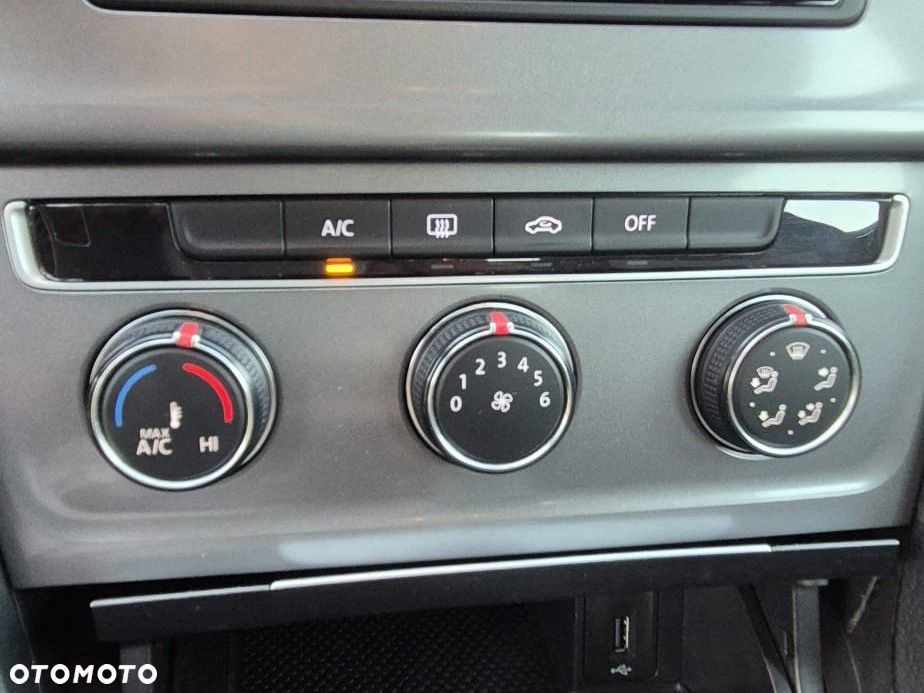 Volkswagen Golf 1.6 TDI BMT Trendline - 23