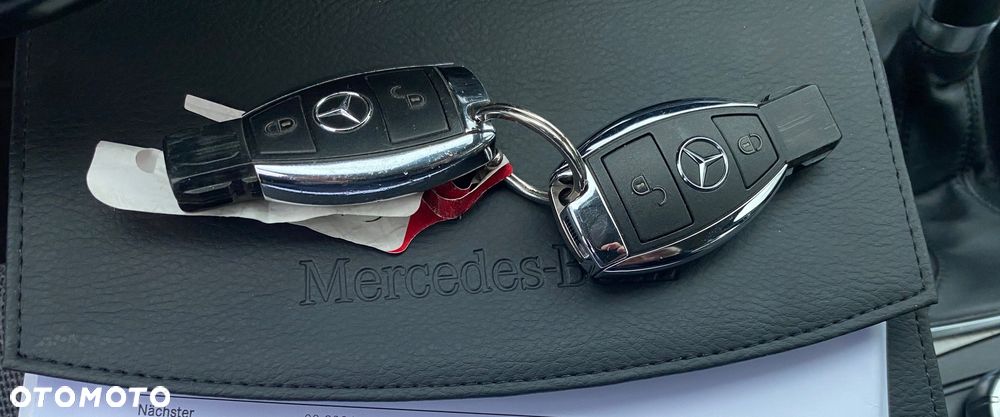 Mercedes-Benz Klasa C 180 (BlueEFFICIENCY) Avantgarde - 30