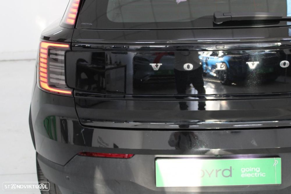 Volvo EX30 Single Motor Extended Range RWD Plus - 8