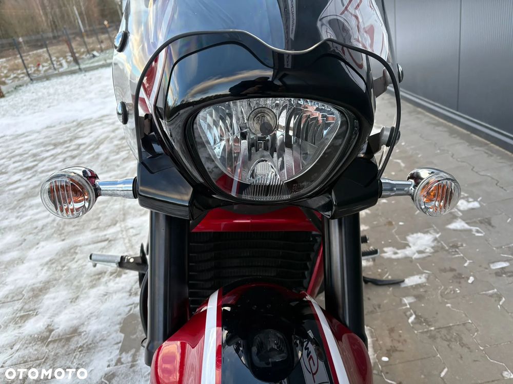 Suzuki Boulevard - 19