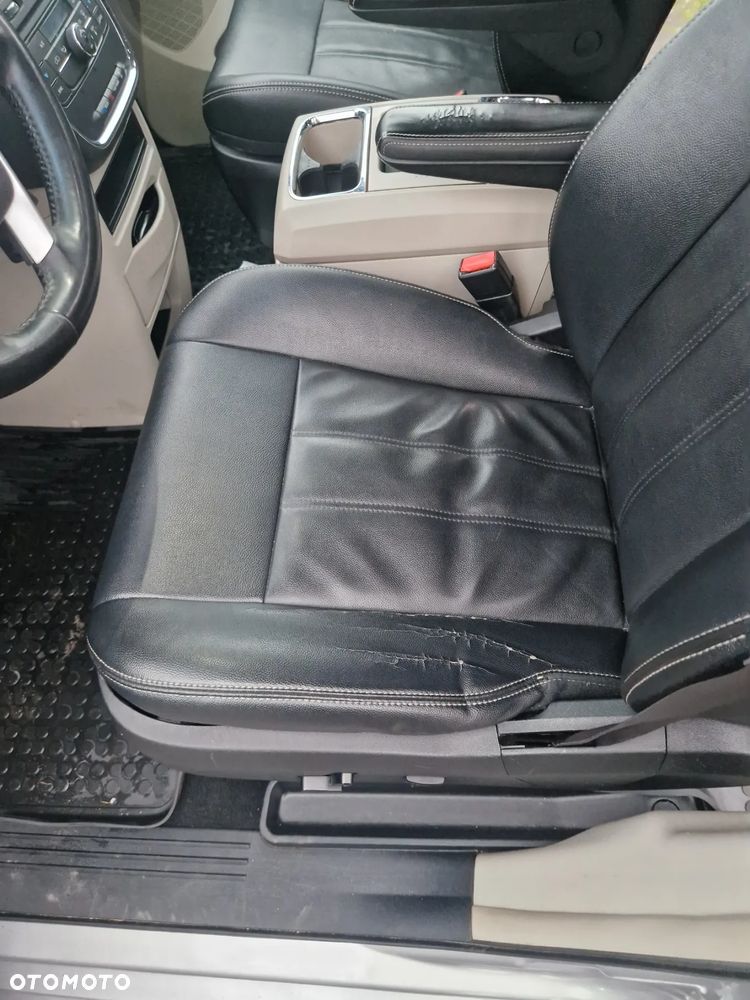 Chrysler Town & Country 3.6 Touring - 7