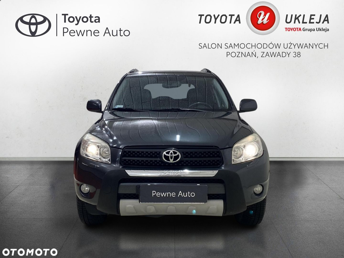 Toyota RAV4 - 6