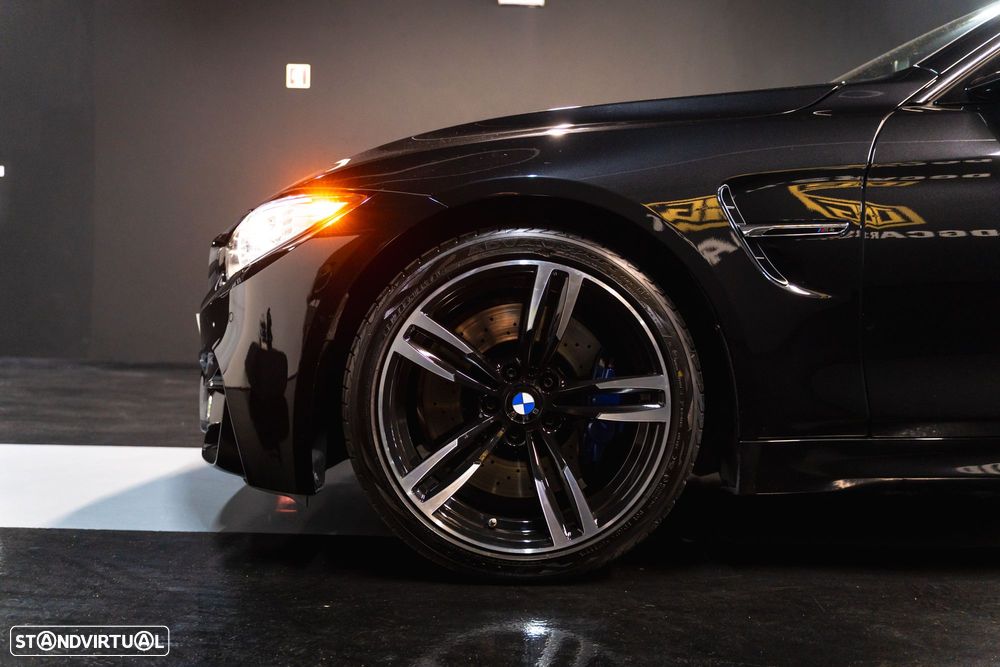BMW M4 Auto - 3