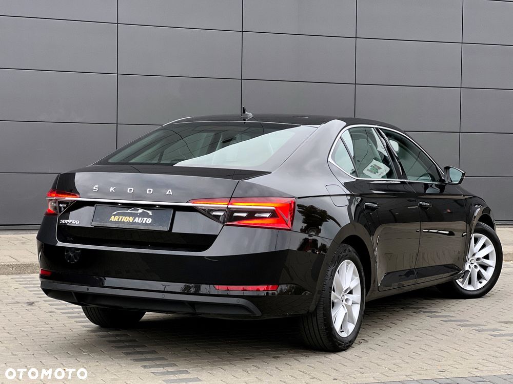 Skoda Superb 2.0 TDI DSG Premium Edition - 16