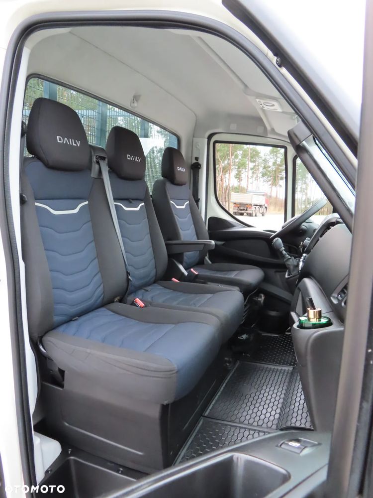 Iveco DAILY 70C16 Wywrotka Siatkowa Kiper Wywrot x 3 Strony 4.20 CM Długi 8 E.Palet Renomowanej Firmy ROMCAR Rozstaw Osi 4100 mm HAK 3500 Kg 40 Tys Km Przeb. Stan Auta JAK NOWY - 31