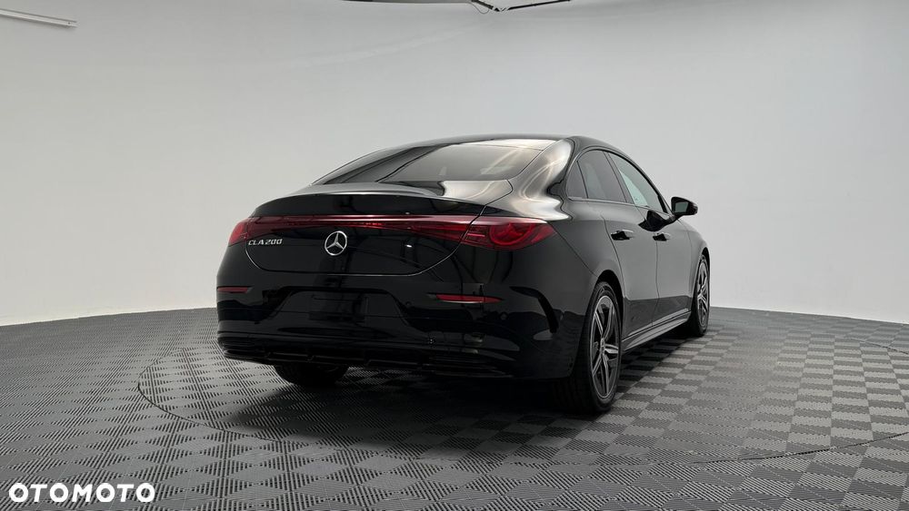 Mercedes-Benz CLA 200 mHEV 8G-DCT - 4