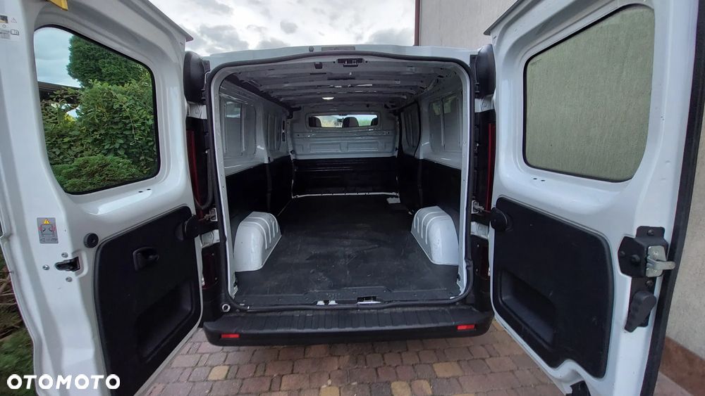 Opel Vivaro - 12