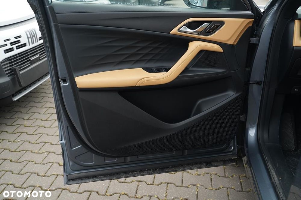 MG HS 1.5 T-GDI Excite DCT - 10