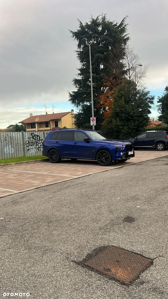 BMW X7 - 12