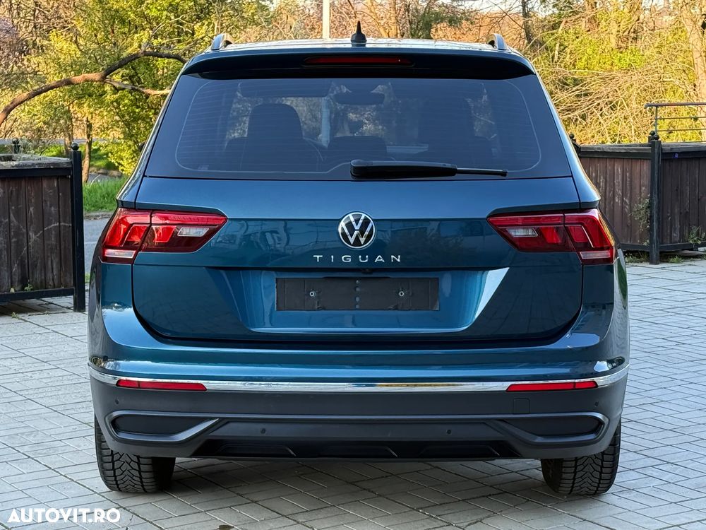 Volkswagen Tiguan - 10