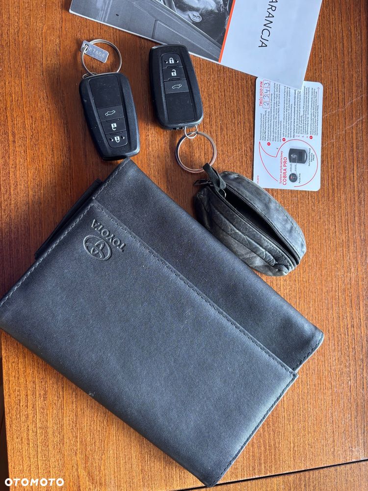 Toyota Corolla 2.0 Hybrid Executive - 15