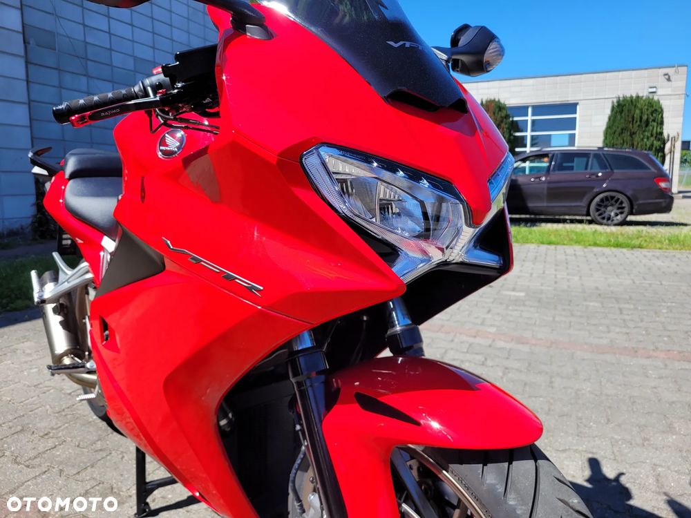 Honda VFR - 5