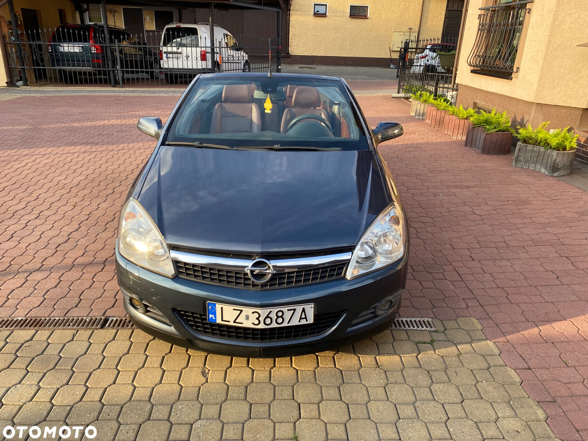 Opel Astra III GTC 1.9 CDTI Cosmo - 2