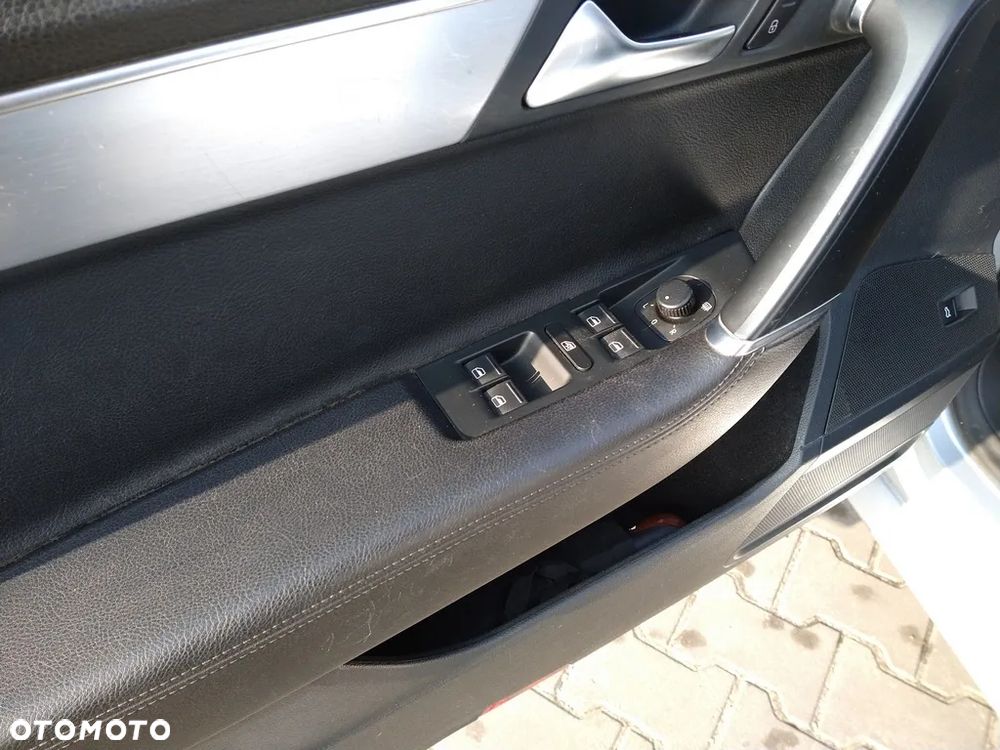 Volkswagen Passat 2.0 TDI Comfortline DSG - 19