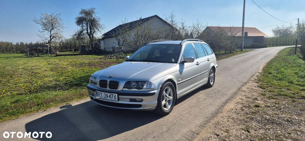 BMW Seria 3 320i - 5