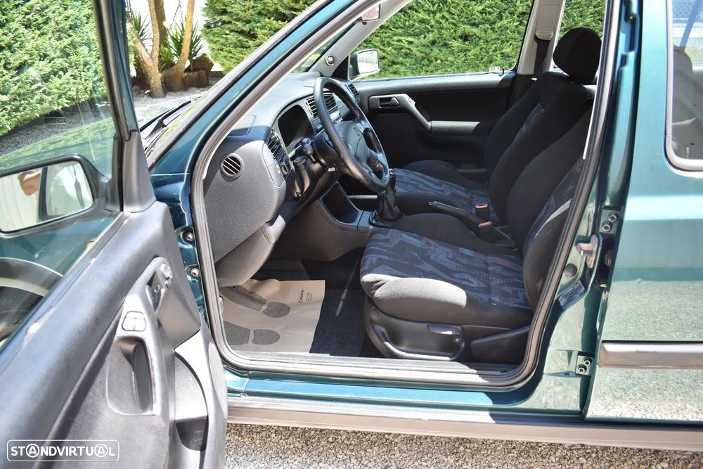 VW Golf 1.6 GT - 7