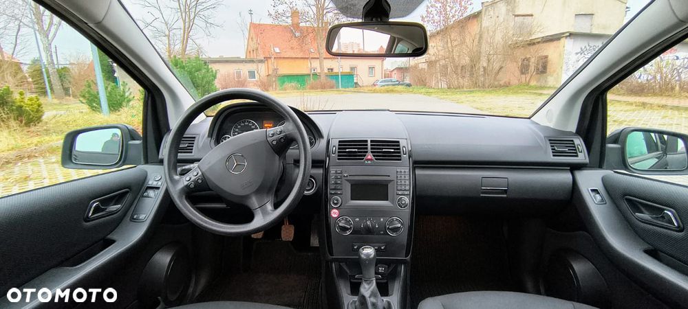 Mercedes-Benz Klasa A 160 BlueEFFICIENCY Special Edition - 13