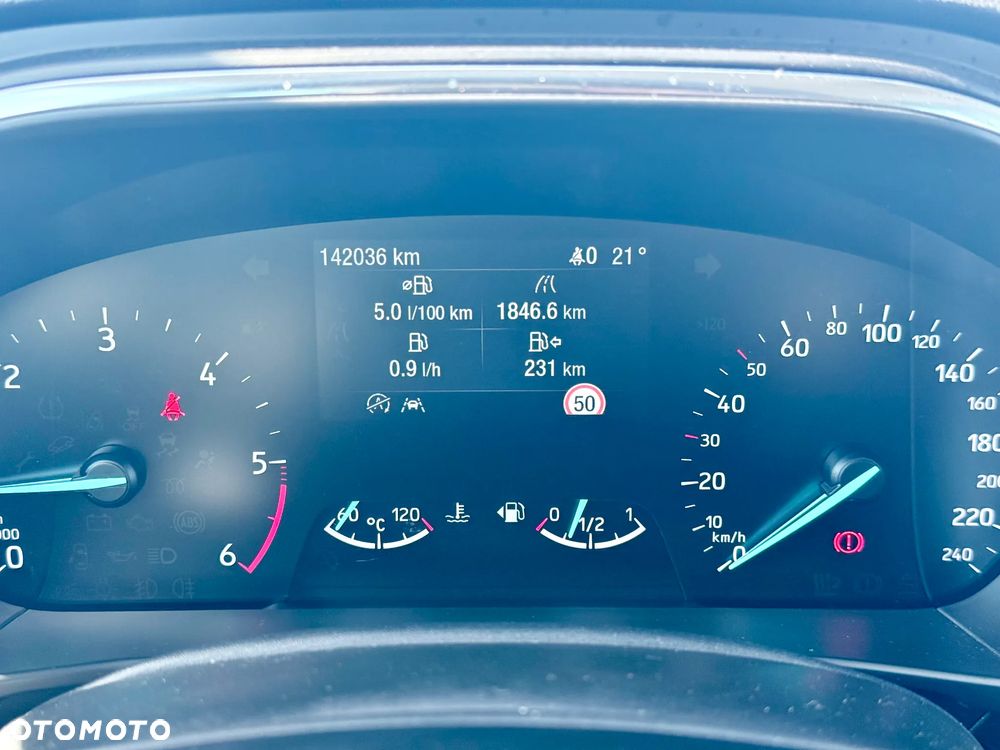 Ford Focus 1.5 EcoBlue STart-Stopp-System TITANIUM - 6